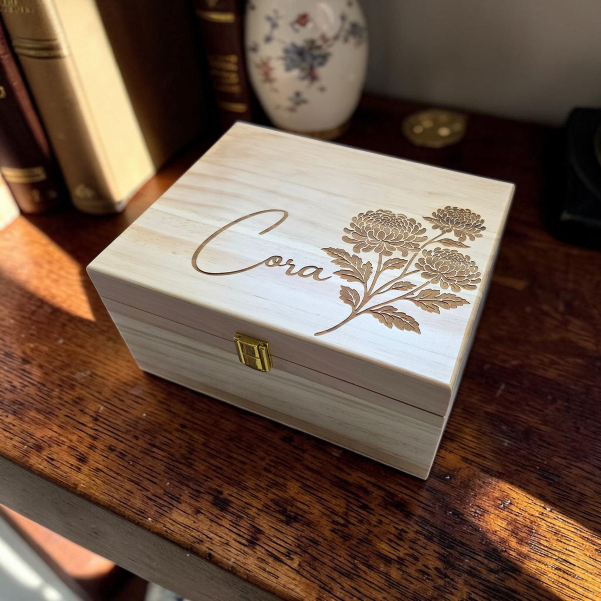 Personalized Birth Flower Bouquet Keepsake Box – Wooden Memory Box