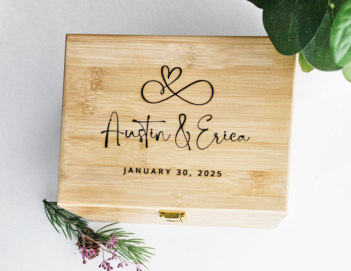 Personalized Wooden Wedding Box: Engraved Memory and Keepsake Box